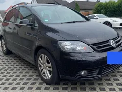 Schwarz Gebraucht 2007 VW Golf Plus Cross Van / Kleinbus | 3.950 € (Fairer Preis)