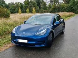 Blau Gebraucht 2022 Tesla Model 3 RWD Limousine | 26.500 € (Fairer Preis)