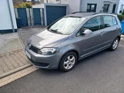 Grau Gebraucht 2010 VW Golf Plus Cross Comfortline Van / Kleinbus | 4.700 € (Fairer Preis)