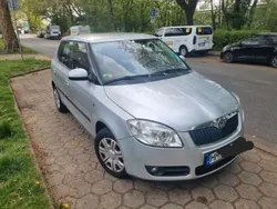 Silber Gebraucht 2010 Skoda Fabia Cool Edition Limousine | 3.500 € (Fairer Preis)