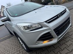 Silber Gebraucht 2015 Ford Kuga Titanium SUV | 11.490 € (Fairer Preis)