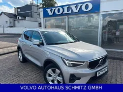 Silber Gebraucht 2024 Volvo XC40 Core SUV | 34.990 € (Guter Preis)