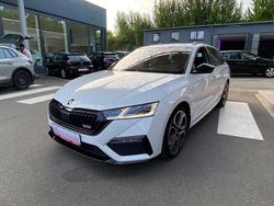 White (metallic) Gebraucht 2022 Skoda Octavia RS Kombi | 32.880 € (Etwas zu teuer)