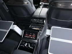 Grau Gebraucht 2024 Audi A8L Exclusive Limousine | 79.800 € (Superpreis)