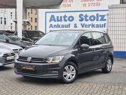 Grau Gebraucht 2017 VW Touran Trendline Van / Kleinbus | 15.950 € (Fairer Preis)