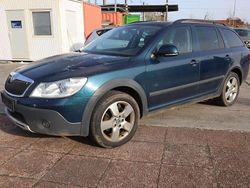 Lavablau metallic Gebraucht 2012 Skoda Octavia Scout Scout 4x4 Kombi | 3.200 €