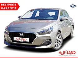 Grau Gebraucht 2020 Hyundai i30 Style Limousine | 18.990 € (Fairer Preis)