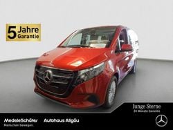 Hyazinthrot Gebraucht 2024 Mercedes EQV300 Van / Kleinbus | 47.850 € (Guter Preis)
