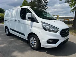Weiß Gebraucht 2019 Ford Transit Custom Van / Kleinbus | 13.490 €