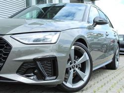 Grau Gebraucht 2023 Audi A4 S-Line Kombi | 36.900 € (Fairer Preis)