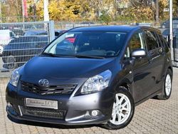 Grau Gebraucht 2012 Toyota Verso Travel Van / Kleinbus | 9.490 € (Fairer Preis)