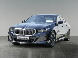 Schwarz Gebraucht 2024 BMW 520 M Sport Limousine | 51.990 € (Superpreis)