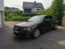 Schwarz Gebraucht 2011 Audi A4 Attraction Limousine | 8.800 €