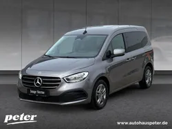 Chromitgrau Gebraucht 2023 Mercedes T180 Style Van / Kleinbus | 24.490 € (Superpreis)