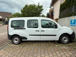 Weiß Gebraucht 2011 Renault Kangoo Van / Kleinbus | 3.000 €