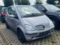 Gebraucht 2001 Mercedes A140 Limousine | 590 €