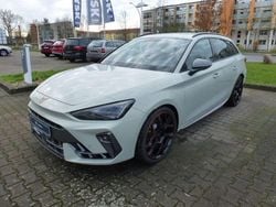 Taiga grau Gebraucht 2024 Cupra Leon VZ Limousine | 49.980 €