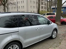 Silber Gebraucht 2011 VW Sharan Comfortline Van / Kleinbus | 12.900 € (Fairer Preis)