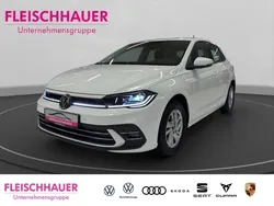 Weiss Gebraucht 2023 VW Polo Style Kleinwagen | 16.770 € (Guter Preis)