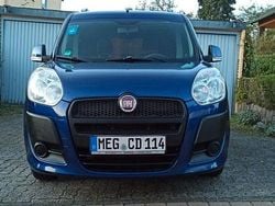 Blau Gebraucht 2010 Fiat Doblò Dynamic Van / Kleinbus | 4.900 € (Etwas zu teuer)