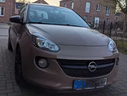Braun Gebraucht 2013 Opel Adam Kleinwagen | 5.800 € (Etwas zu teuer)