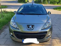 Grau Gebraucht 2010 Peugeot 207 CC Filou Cabrio | 2.000 € (Superpreis)