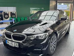 Schwarz Gebraucht 2021 BMW 330 M Sport Kombi | 27.500 € (Guter Preis)