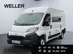 Weiss Gebraucht 2024 Toyota Proace Van / Kleinbus | 32.980 € (Etwas zu teuer)