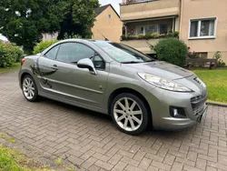 Grau Gebraucht 2010 Peugeot 207 CC Roland Garros Cabrio | 4.600 € (Fairer Preis)