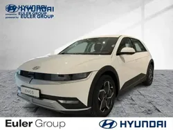 Atlas white / sol Gebraucht 2025 Hyundai Ioniq 5 Dynamiq SUV | 39.890 € (Fairer Preis)