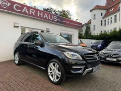 Schwarz Gebraucht 2013 Mercedes ML350 SUV | 23.850 € (Etwas zu teuer)