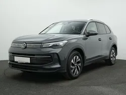 Grau Gebraucht 2024 VW Tiguan Design SUV | 38.589 € (Superpreis)