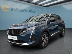 Blau Gebraucht 2023 Peugeot 3008 Allure SUV | 22.499 € (Superpreis)