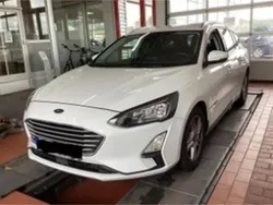 Weiß Gebraucht 2019 Ford Focus Cool & Connect Kombi | 10.908 € (Fairer Preis)