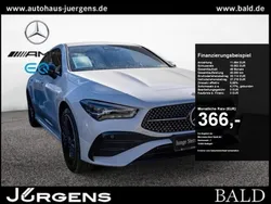 Weiss digitalweiss Gebraucht 2023 Mercedes CLA250e Shooting Brake AMG Kombi | 38.880 € (Teuer)