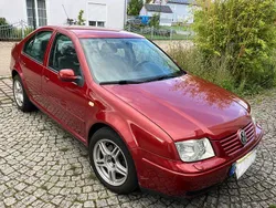 Rot Gebraucht 1999 VW Bora Comfortline Limousine | 2.450 € (Etwas zu teuer)