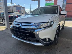 Weiß Gebraucht 2018 Mitsubishi Outlander Edition SUV | 15.990 € (Guter Preis)