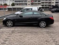 Schwarz Gebraucht 2010 Mercedes E350 Coupé | 13.500 € (Fairer Preis)