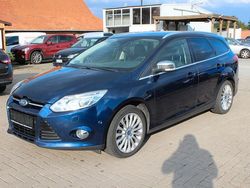 Blau Gebraucht 2012 Ford Focus Kombi | 3.999 € (Fairer Preis)