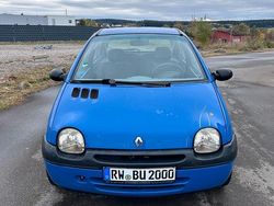 Blau Gebraucht 2006 Renault Twingo Kleinwagen | 1.099 € (Etwas zu teuer)