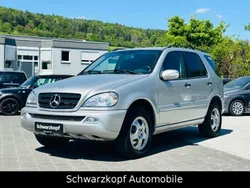 Silber Gebraucht 2004 Mercedes ML270 SUV | 12.980 €