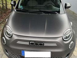 Silber Gebraucht 2021 Fiat 500e Icon Limousine | 20.500 € (Etwas zu teuer)