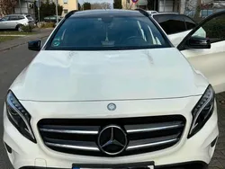 Weiß Gebraucht 2014 Mercedes GLA200 SUV | 16.299 € (Fairer Preis)