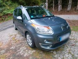 Grau Gebraucht 2010 Citroën C3 Picasso Van / Kleinbus | 5.980 € (Etwas zu teuer)