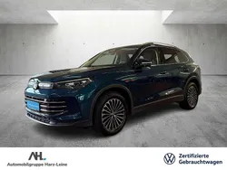 Blau Gebraucht 2024 VW Tiguan Elegance SUV | 39.690 € (Fairer Preis)