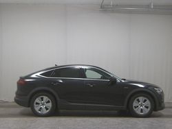Schwarz Gebraucht 2021 Audi e-tron Sportback Ambiente SUV | 28.980 € (Superpreis)