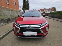 Rot Gebraucht 2018 Mitsubishi Eclipse Cross Diamant Edition SUV | 15.800 € (Fairer Preis)