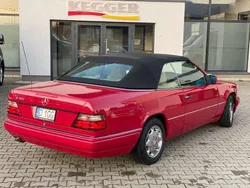 Rot Gebraucht 1994 Mercedes E320 Cabrio | 25.000 €