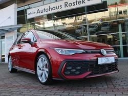 Rot Gebraucht 2025 VW Golf VIII GTI Limousine | 34.900 € (Superpreis)