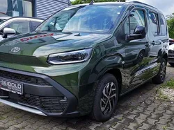 Backpacker chaki Gebraucht 2024 Toyota Proace Verso City Kombi | 30.990 € (Guter Preis)